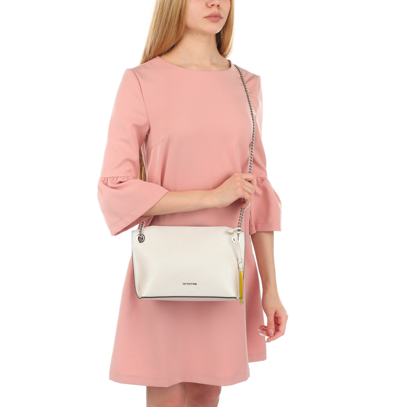 Женская сафьяновая сумочка с плечевой цепочкой Cromia Perla