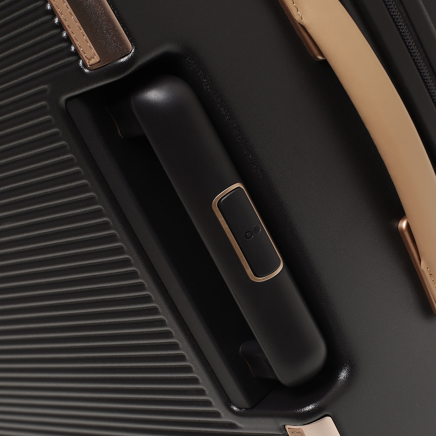 Чемодан большой L из поликарбоната Echolac Dynasty VLX