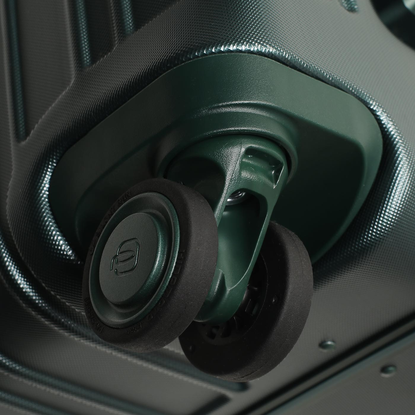 Чемодан для ручной клади из поликарбоната Piquadro PQ-LM