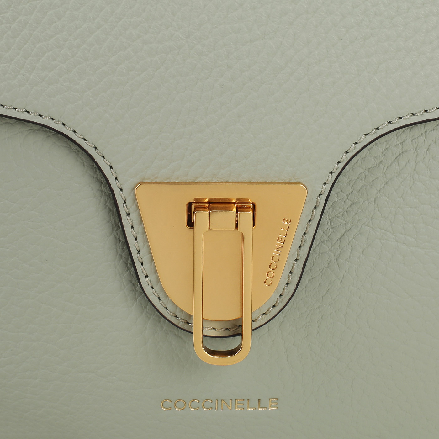 Сумка через плечо Coccinelle Beat Soft