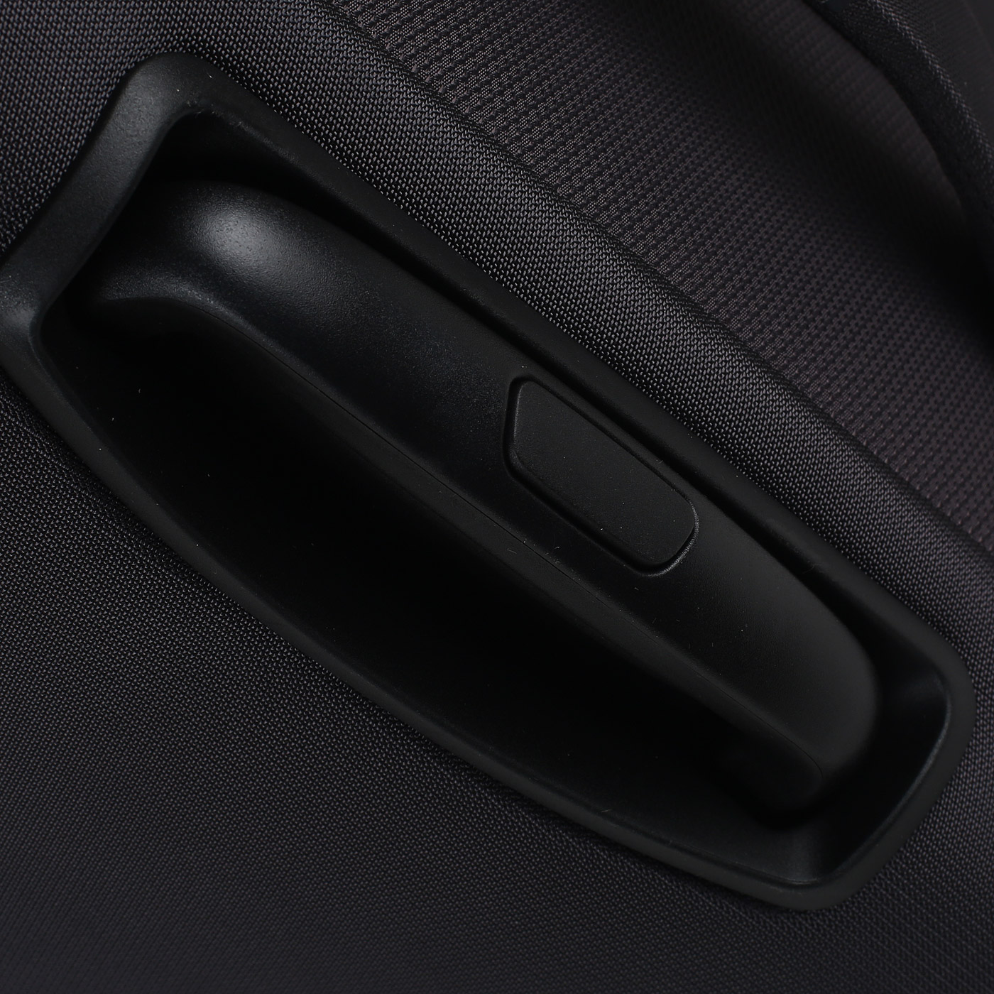 Чемодан большой L тканевый с кодовым замком American Tourister Crosstrack