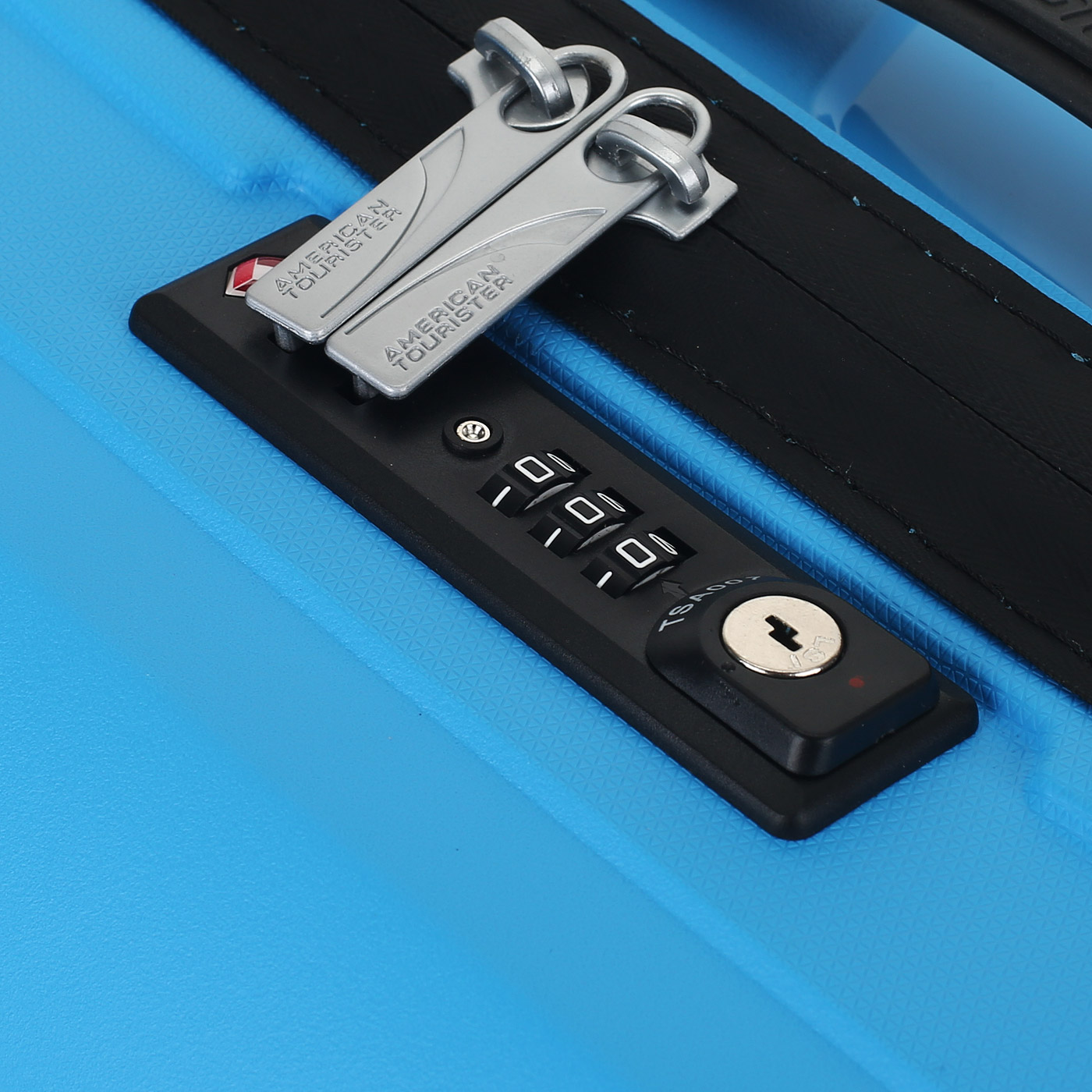 Чемодан American Tourister Airconic